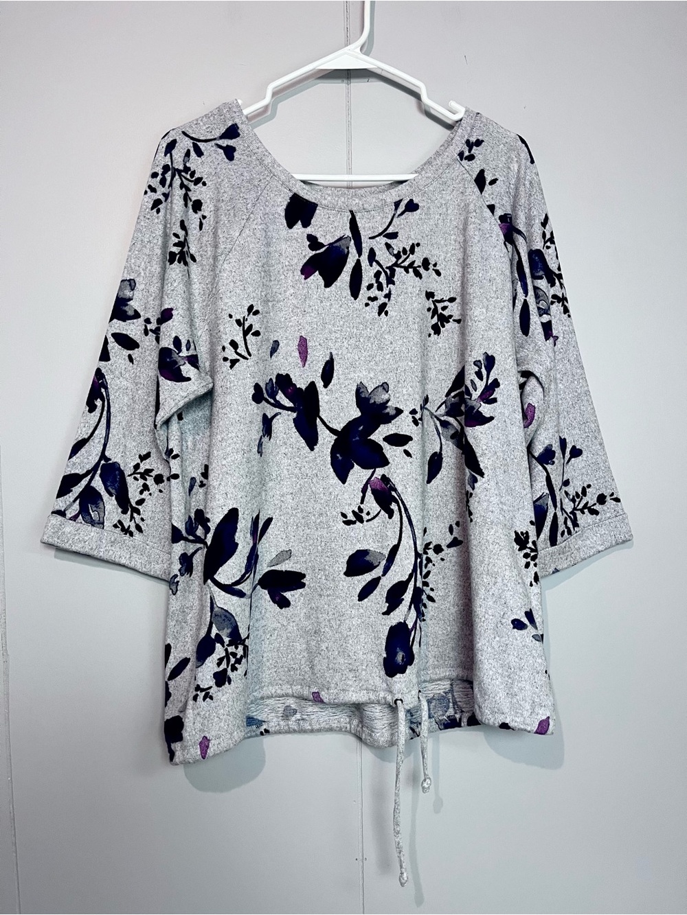 Reitmans 2X Floral Print Top Gray Purple Navy 3/4 Sleeve Drawstring Hem